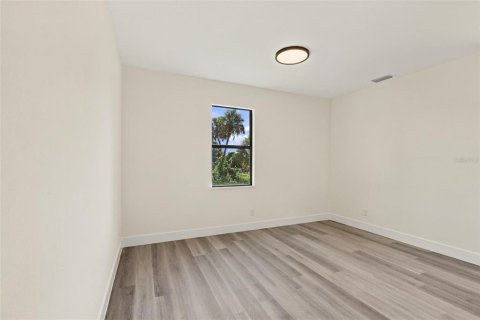 Casa en venta en North Port, Florida, 3 dormitorios, 160.26 m2 № 2391499 - foto 12
