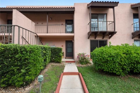 Condominio en venta en Lake Wales, Florida, 2 dormitorios, 88.63 m2 № 1529904 - foto 1
