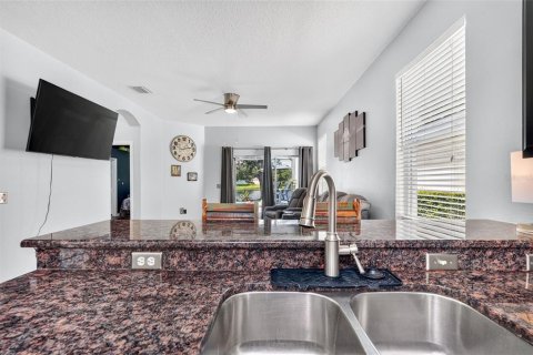 House in Bradenton, Florida 3 bedrooms, 161.28 sq.m. № 2349812 - photo 20