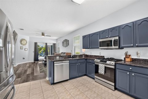 House in Bradenton, Florida 3 bedrooms, 161.28 sq.m. № 2349812 - photo 17