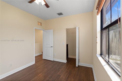 Villa ou maison à vendre à Tamarac, Floride: 4 chambres, 193.05 m2 № 2025048 - photo 18