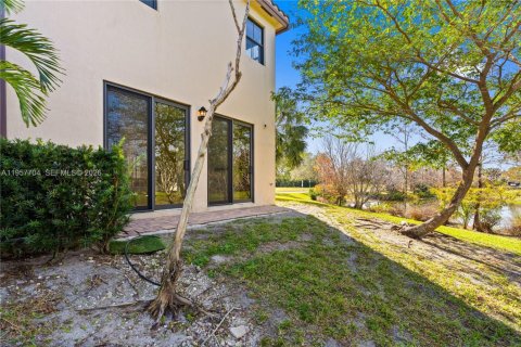 Villa ou maison à vendre à Tamarac, Floride: 4 chambres, 193.05 m2 № 2025048 - photo 28