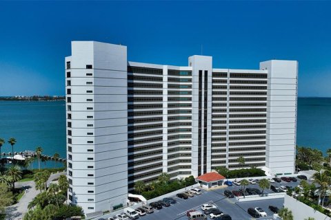 Condo in Sarasota, Florida, 2 bedrooms  № 2108329 - photo 28