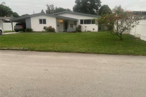 Casa en Hollywood, Florida 3 dormitorios, 139.17 m2 № 2010711