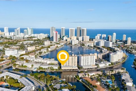 Купить кондоминиум в Халландейл-Бич, Флорида 2 спальни, 106.74м2, № 1998578 - фото 19