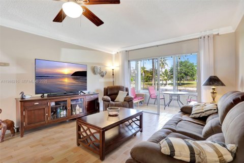Condominio en venta en Lauderhill, Florida, 2 dormitorios, 80.82 m2 № 2028079 - foto 9