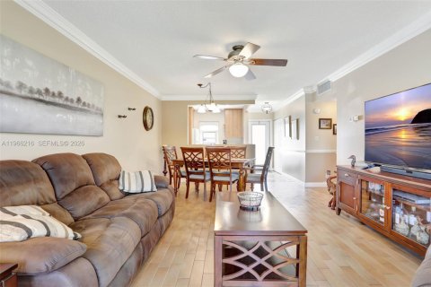Condominio en venta en Lauderhill, Florida, 2 dormitorios, 80.82 m2 № 2028079 - foto 11