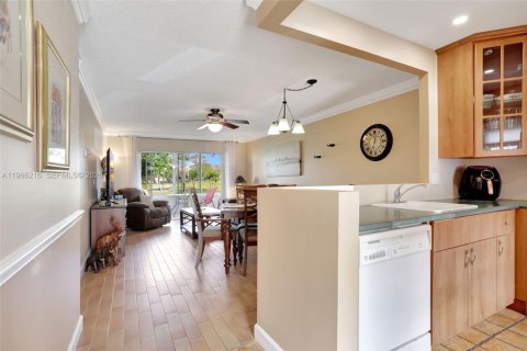 Condominio en venta en Lauderhill, Florida, 2 dormitorios, 80.82 m2 № 2028079 - foto 25