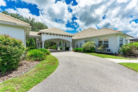 House in Ocala, Florida 4 bedrooms, 474.45 sq.m. № 1805470 - photo 30