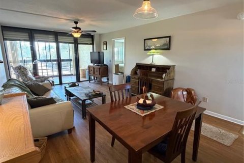Copropriété à vendre à Largo, Floride: 2 chambres, 90.12 m2 № 2418612 - photo 13