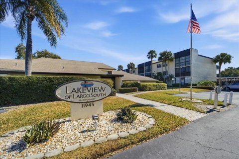 Condo à Largo, Floride, 2 chambres  № 2418612