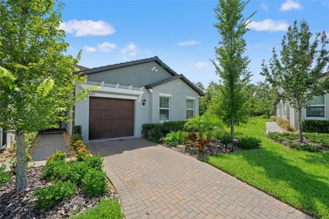 House in Land O' Lakes, Florida 2 bedrooms, 150.04 sq.m. № 1881115 - photo 2