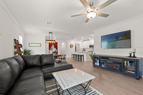 House in Land O' Lakes, Florida 2 bedrooms, 150.04 sq.m. № 1881115 - photo 18
