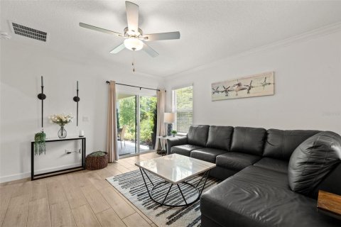 House in Land O' Lakes, Florida 2 bedrooms, 150.04 sq.m. № 1881115 - photo 16