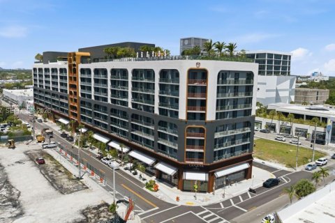 Condo in Miami, Florida  № 2069730 - photo 2