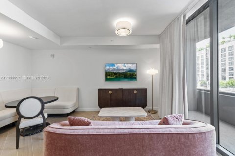 Condo in Miami, Florida  № 2069730 - photo 13