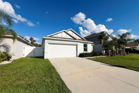 Villa ou maison à vendre à Winter Haven, Floride: 3 chambres, 157 m2 № 2418773 - photo 4