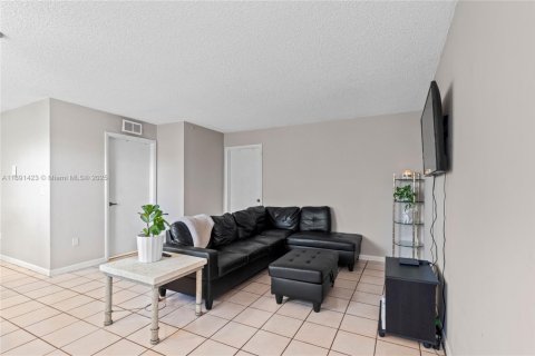 Купить кондоминиум в Хомстед, Флорида 1 комната, 77.11м2, № 1944693 - фото 7