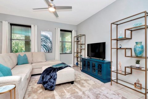 Villa ou maison à vendre à Tampa, Floride: 4 chambres, 209.49 m2 № 1838349 - photo 9