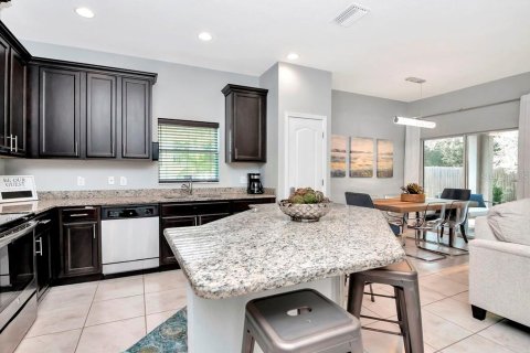 Villa ou maison à vendre à Tampa, Floride: 4 chambres, 209.49 m2 № 1838349 - photo 4