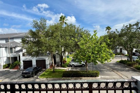 Снять в аренду квартиру в Санрайз, Флорида 3 спальни, 130.9м2, № 1991903 - фото 8