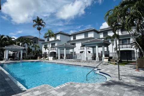 Снять в аренду квартиру в Санрайз, Флорида 3 спальни, 130.9м2, № 1991903 - фото 18