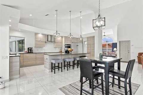 Villa ou maison à vendre à Wesley Chapel, Floride: 3 chambres, 263.47 m2 № 2396986 - photo 24