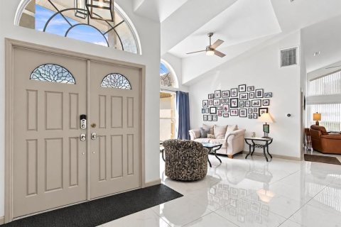 Villa ou maison à vendre à Wesley Chapel, Floride: 3 chambres, 263.47 m2 № 2396986 - photo 5