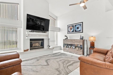Villa ou maison à vendre à Wesley Chapel, Floride: 3 chambres, 263.47 m2 № 2396986 - photo 19