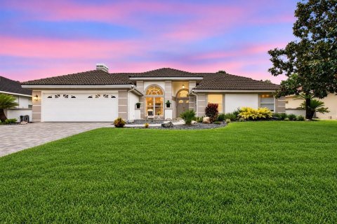 Villa ou maison à vendre à Wesley Chapel, Floride: 3 chambres, 263.47 m2 № 2396986 - photo 2