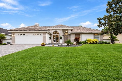Villa ou maison à Wesley Chapel, Floride 3 chambres, 263.47 m2 № 2396986
