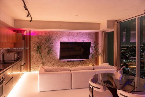 Купить кондоминиум в Майами, Флорида 1 спальня, 73.49м2, № 1970086 - фото 12