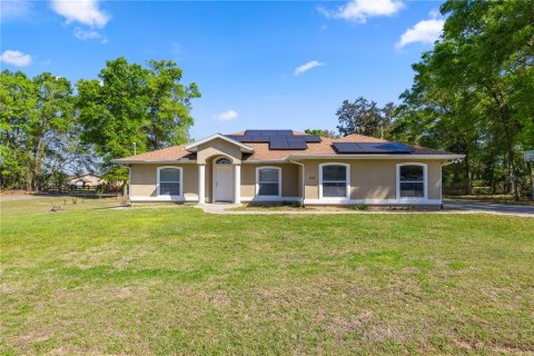 House in Summerfield, Florida 3 bedrooms, 168.9 sq.m. № 1586469 - photo 1
