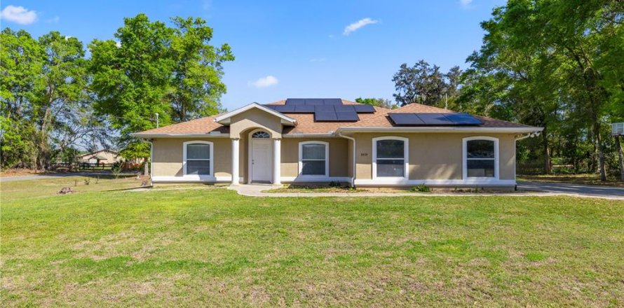 House in Summerfield, Florida 3 bedrooms, 168.9 sq.m. № 1586469