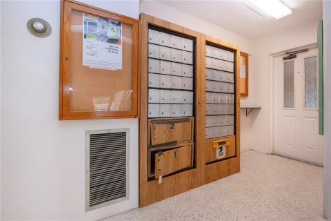 Condo in Sarasota, Florida, 1 bedroom  № 1869739 - photo 26