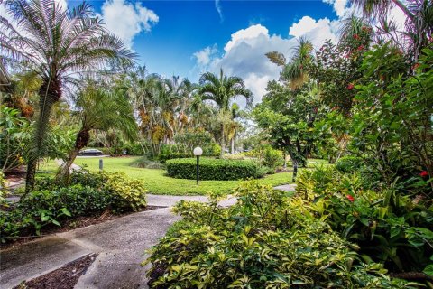 Condo in Sarasota, Florida, 1 bedroom  № 1869739 - photo 20