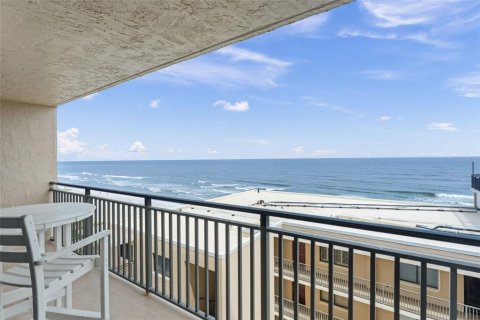 Condominio en New Smyrna Beach, Florida, 2 dormitorios  № 2431076