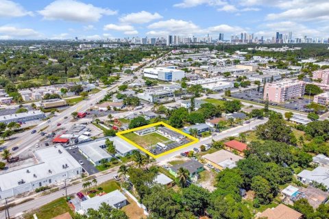 Appartement à louer à Miami, Floride: 3 pièces, 32.52 m2 № 2338487 - photo 11