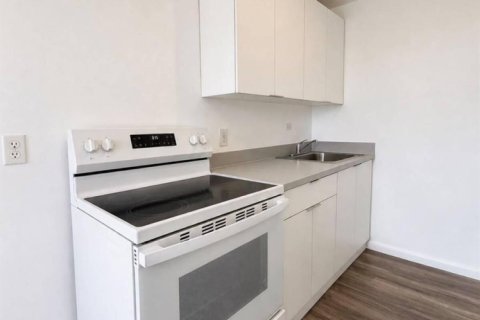 Appartement à louer à Miami, Floride: 3 pièces, 32.52 m2 № 2338487 - photo 7
