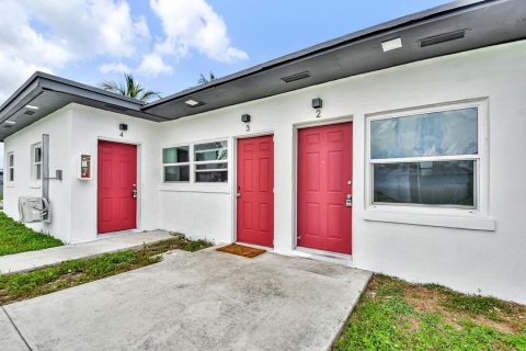 Appartement à louer à Miami, Floride: 3 pièces, 32.52 m2 № 2338487 - photo 3