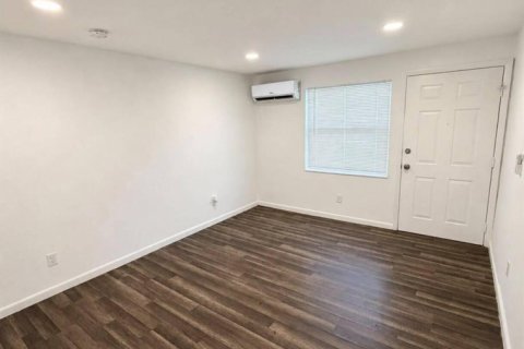 Appartement à Miami, Floride 3 pièces, 32.52 m2 № 2338487