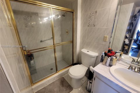 Copropriété à vendre à Aventura, Floride: 2 chambres, 105.72 m2 № 2000135 - photo 9
