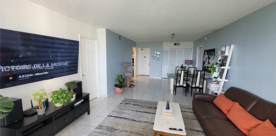 Condo à Aventura, Floride, 2 chambres  № 2000135