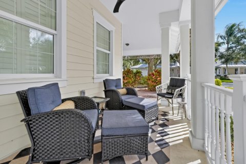 House in Jupiter, Florida 5 bedrooms, 278.99 sq.m. № 2428324 - photo 6