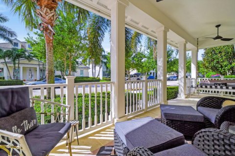 House in Jupiter, Florida 5 bedrooms, 278.99 sq.m. № 2428324 - photo 7
