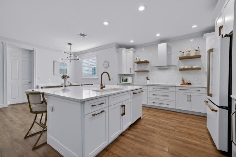 House in Jupiter, Florida 5 bedrooms, 278.99 sq.m. № 2428324 - photo 20