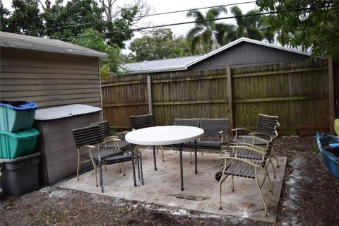 House in Boynton Beach, Florida 2 bedrooms, 111.48 sq.m. № 2178554 - photo 2