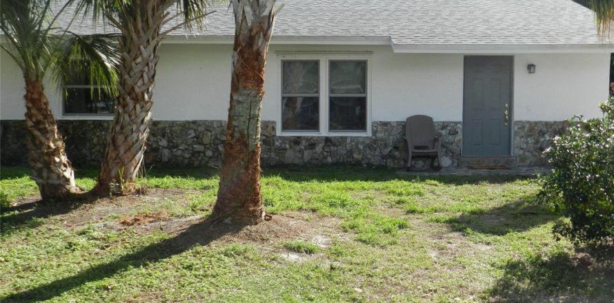 House in Boynton Beach, Florida 2 bedrooms, 111.48 sq.m. № 2178554