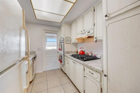 Купить кондоминиум в Сент-Питерсберг, Флорида 5 комнат, 84.54м2, № 1512323 - фото 14
