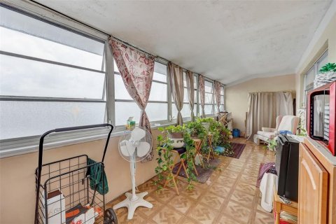 Купить кондоминиум в Сент-Питерсберг, Флорида 5 комнат, 84.54м2, № 1512323 - фото 23